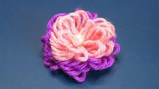 Ave Craft: How to make a simple multicolor woolen flower. DIY woolen flower step-by-step tutorial.