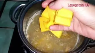 Cook pumpkin chicken soup for the mother dog to eat. #dog