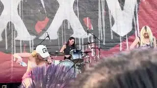 Lambrini Girls (live at Punk Rock Bowling 2025)