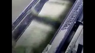 Conveior alimentare moara macinat sticla  - Glass grinding mill feeding conveyor