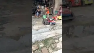 Dekho Thar gadi ke andar super ko dekh kar Husain bole nan na. Jay Veeru gussa #jcbbaba