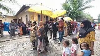 Tapian raya bangunan, batang bulu tanggal