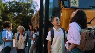 360 Surround Vision is a perimeter visibility system which provides a surround view of the bus.