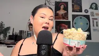 ASMR eating popcorn 🍿// eating sounds