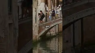 Hidden Gems: Unbelievable Facts About Venice's Canals #facts #amazing #incredible #Venice #secrets