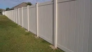 cedar fencing wood vs pvc fencing