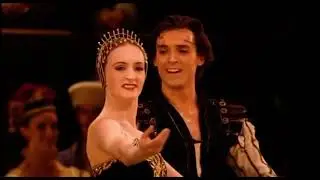 SWAN LAKE - Grand Pas de Deux Odile & Siegfried (Gillian Murphy & Angel Corella)