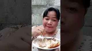 Masakan rumahan makan seadanya y nyuap ny juga y bgitu apa adanya