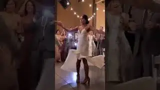 Wedding Couple #weddingshorts #weddingdance #couples #shorts_ #kisses #kissing_status #firstdance