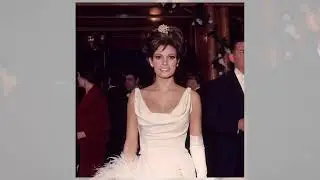 Color photos of young Raquel Welch. The classic beauty of the 1960s