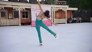 Allison DeSantis - Dancing Queen at ProSkaters Live (📹 @OnIcePerspectives)