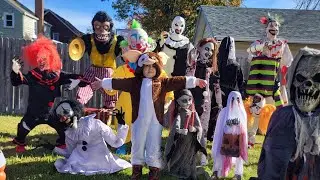 Spirit Halloween animatronics and more. My little collection. CHAOS! Comment below, who's your fav?