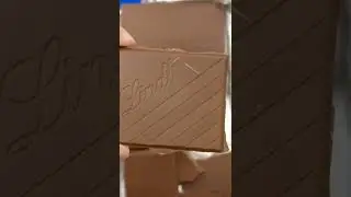 Extra creamy chocolate bar by Lindt #shorts