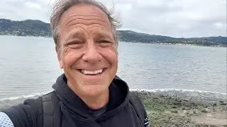 Mike Rowe Has a Cautionary Tale&mdash;and a Better Wireless Option