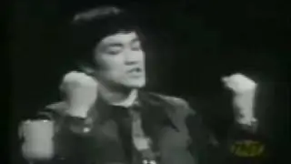 Bruce Lee Funny Overdub - Video