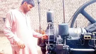 Old Ruston Hornsby diesel engine Start up || Diesel fuel engines - diesel engine
