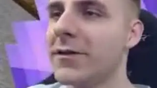 Cand atunci Xslayder râde rău cu irpahahell pentru un turn effel pe battles bulid 😅
