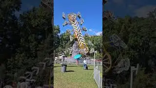 The amazing zipper ride at carnival #trending #shorts #usa