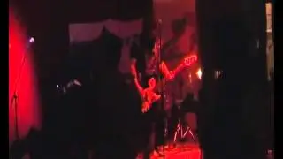 Systemskifte - New song + Anti-Cimex-cover with Humus (Live in G&auml;vle 9/4 2011)