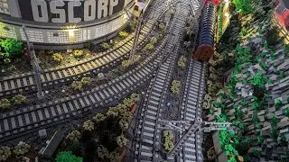 Special (illegal) LEGO&reg; Building Techniques for a Round Building and more Tracks