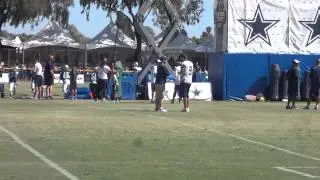 Tony Romo Talking With Rod Marinelli At Cowboys Camp &ndash; iFolloSports.com
