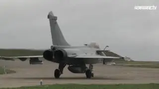La base 105 se met en chasse