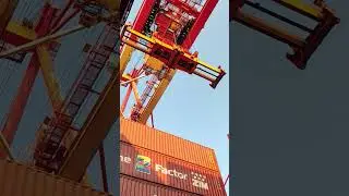 This is how they lift up a container from the Cargo hold. #craneoperation #lifeatsea