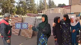 grandmother and two orphans await the beauty of their home: Success in buying ceramics