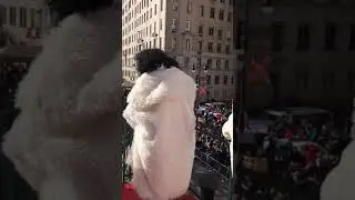 Macy's Day Parade Behind the Scenes with Rhonda Ross (2018) 15