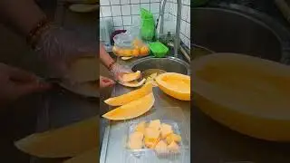 Golden melon cutting skills (P2) - Amazing Fruits Cutting Skills #shorts