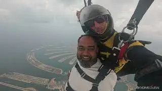 Pravin Skydiving @ Dubai - Palm Drop - 13000 Ft. 