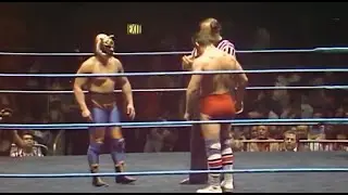 Dynamite Kid vs Tiger Mask - WWF at Madison Square Garden 08/30/1982