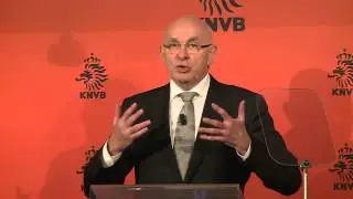 Van Praag presenteert strijdplan