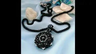 Black jewelry. beaded necklace, pendant. Жгут из бисера и кулон ручной работы