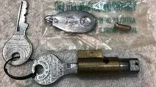 2OOOk Bộ kho&aacute; cổ 66 zin đẹp chưa x&agrave;i (ruột, ch&igrave;a, chốt, cần gạc), v&agrave;o 66 gi&aacute; trị cao O988921717 Mẫn.
