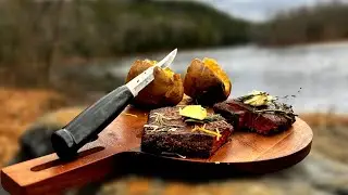 *DELICIOUS* Steaks Cooked On A Rock ! (Nature Feasts)