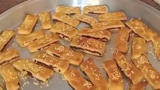اوعي تشتريها من بره تاني بنص كيلو دقيق بس هتغرقيهم قراقيش 😋😍 #اكسبلور #وصفات #وصفات_سهله