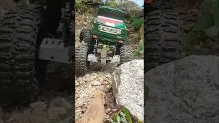 UNIMOG U900 crawler #rccar #drone #offroad #rccrawler #rctruck #unimogfan #unimogpower #mercedes