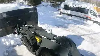 Norcar a7750 -pienkuormaaja Koneviestin kokeilussa - katso, miten kuormain p&auml;rj&auml;&auml; lumit&ouml;iss&auml;