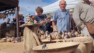 Keramické trhy přilákaly tisíce lidí. Bechyně slaví ale celý rok