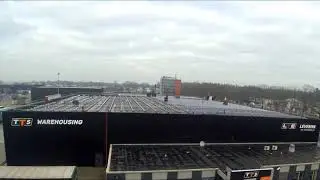 Timelapse plaatsing 832 zonnepanelen op dak Leverink -  kort