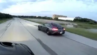 Jeep Grand Cherokee SRT8 vs Mercedes AMG GT S Edition 1 in 1/8 Mile drag