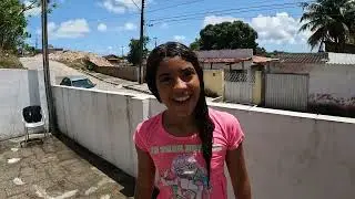 HOJE ESTÁ CALOR!- It's hot today!