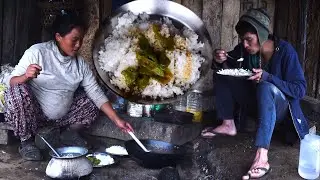 Having vegetable meal in first shelter || Young Couple is in their first shelter