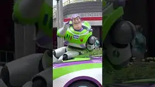 Buzz Lightyear being adorable in Disney Pixar character parade | Disney World #shorts