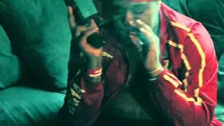 NOBODY X  ( STREET  VISUAL)