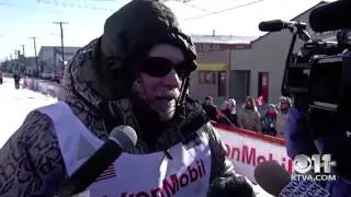 Jeff King finishes 2016 Iditarod Sled Dog Race