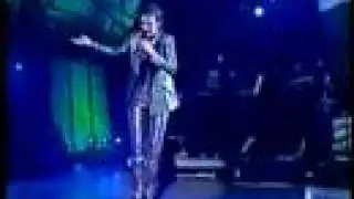 Annie Lennox & Seal WHAT'S GOING ON (live)