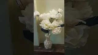 How to make flower from tissue paper 🗞️ 🌹#easy #flowers #diy #paperart #shorts #tissue #craft