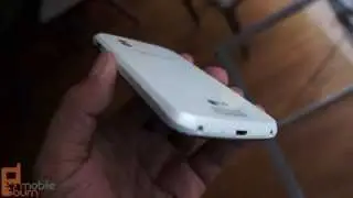 White Nexus 4 hands-on video